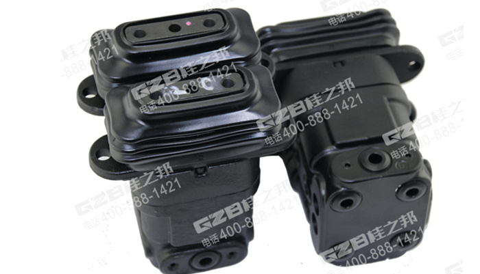 挖掘機腳踏閥批發(fā):三一365挖機行走腳踏閥PVD8PC5020A