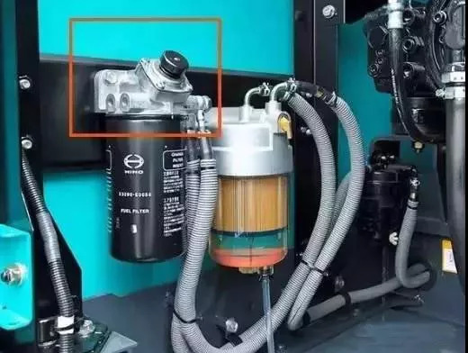 挖機(jī)發(fā)動(dòng)機(jī)