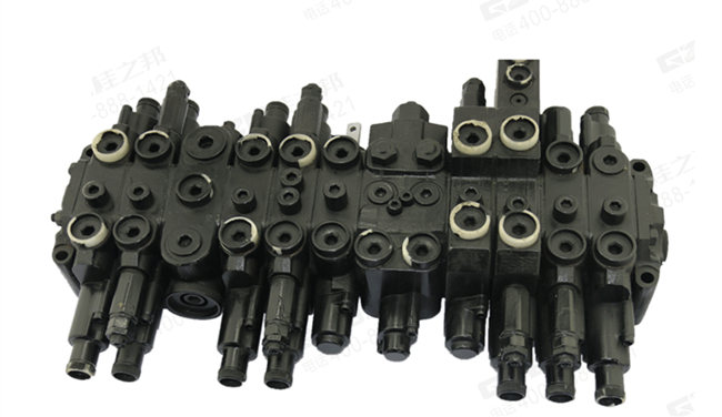 附近的挖機(jī)配件