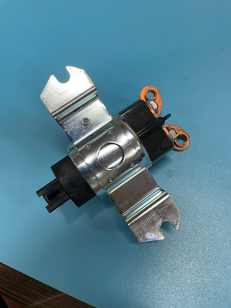 三一挖掘機(jī)繼電器